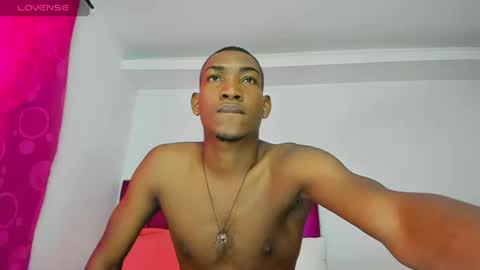 wiston_black online show from August 2, 5:44 pm