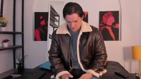 Wiston online show from April 28, 1:27 pm