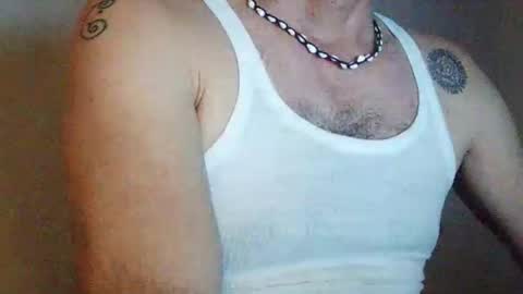 Luis online show from April 18, 11:37 pm