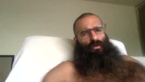 woof_wolf37 online show from April 2, 3:31 pm