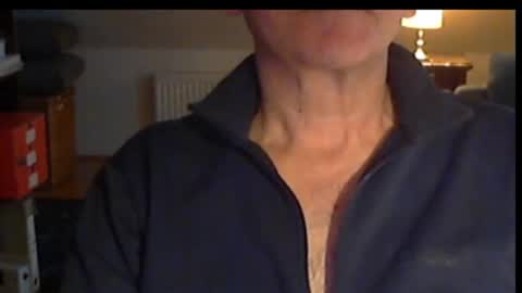 Wuki online show from November 8, 3:26 pm