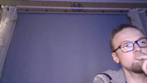 wulffi95 online show from March 2, 2:51 am