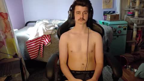 Wyatt online show from November 7, 7:28 pm