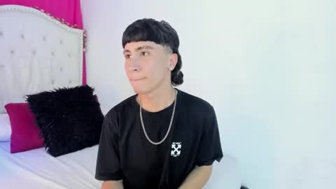 xaanderGrey online show from December 5, 7:21 pm