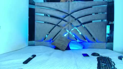 Xanderstone online show from June 7, 1:45 am