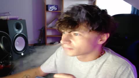 Snapshot of xandiigmusik chatting on September 13, 12:39 pm rx4per online show from September 13, 12:39 pm