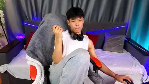 Elvin online show from February 26, 6:42 pm