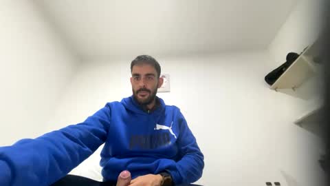 xavi3200 online show from December 8, 8:25 pm