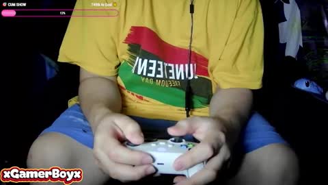Snapshot of xgamerboyx chatting on October 20, 6:39 am xgamerboyx online show from October 20, 6:39 am