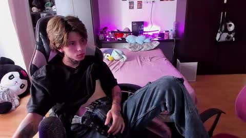 xIce Boy online show from February 28, 3:44 pm