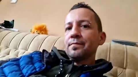 xleonardox88 online show from April 3, 1:30 pm