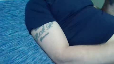 Snapshot of xlpack69 chatting on February 14, 4:15 am John online show from February 14, 4:15 am