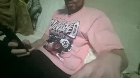 Snapshot of xlpack69 chatting on January 2, 5:18 pm John online show from January 2, 5:18 pm