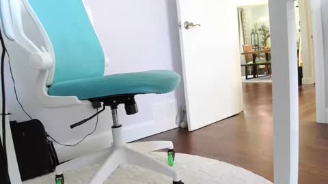 xsosx online show from April 27, 7:30 pm