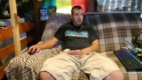 xxScubaStevexx online show from July 28, 3:21 pm