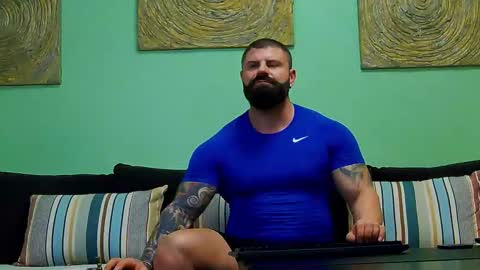 Xtream Leonard online show from February 4, 12:00 pm