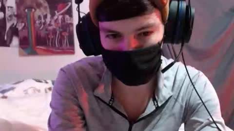 David Fox online show from December 5, 4:52 am