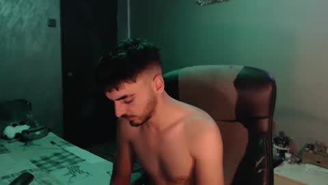 xxxdonpuiuuxxx online show from December 18, 7:10 pm