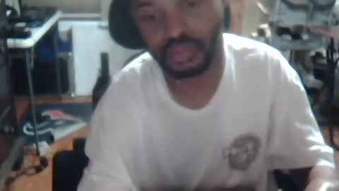 xxxonwheelz online show from November 16, 3:52 am