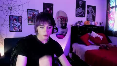 xzerox_ online show from February 9, 7:40 pm