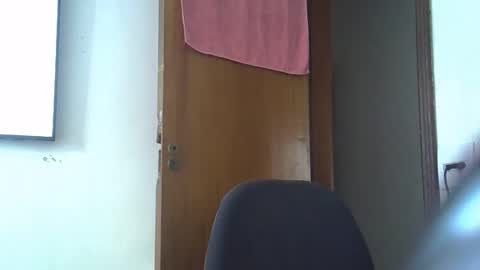 yannisv online show from December 13, 10:19 am