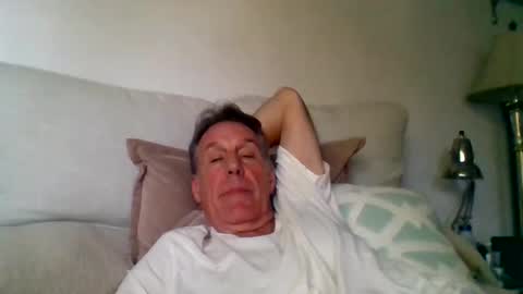 yeah_baby6988 online show from March 16, 12:28 am