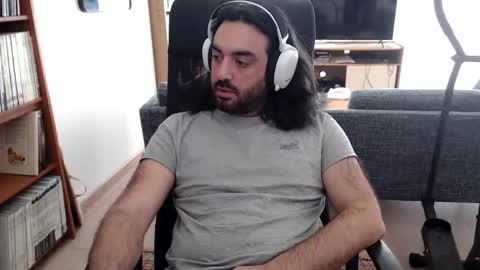 yeeaahoo online show from April 19, 10:37 am