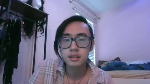 yin476 online show from October 22, 9:29 pm