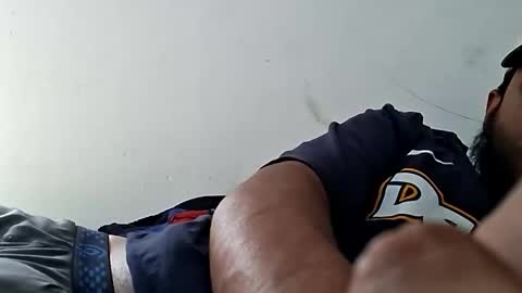 yisuscry66 online show from May 30, 9:48 pm