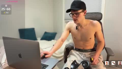 yngdesire1 online show from February 22, 5:53 am