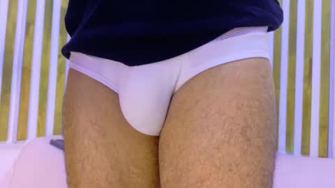 yorby_ online show from May 11, 2:56 pm