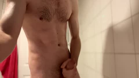 yorkshireguy01 online show from February 15, 10:07 pm