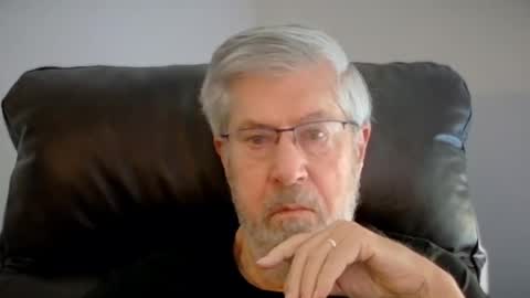 Colorado Guy Straight online show from July 3, 1:39 pm