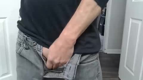 kindahorny online show from January 6, 4:00 pm