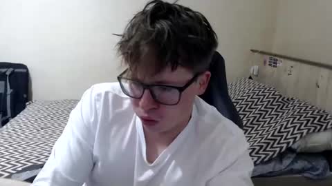 Max online show from July 30, 3:28 am