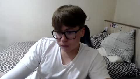 Max online show from July 28, 3:21 pm