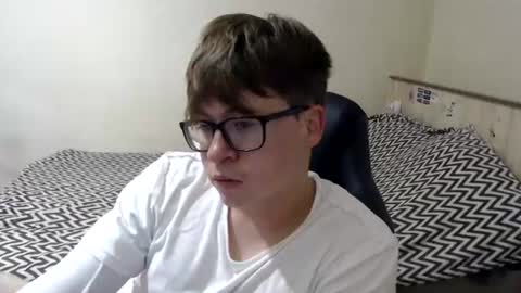 Max online show from July 29, 3:27 am
