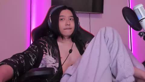 Snapshot of your_little_twink chatting on September 20, 2:11 am Han online show from September 20, 2:11 am