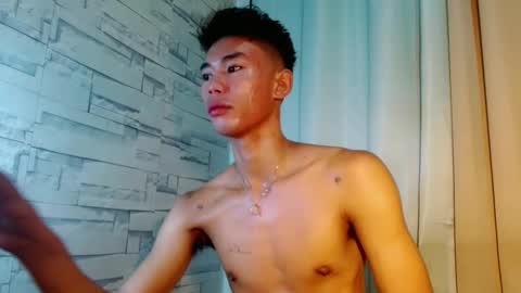 Snapshot of yourdreamboyx chatting on January 19, 6:20 am Rence online show from January 19, 6:20 am