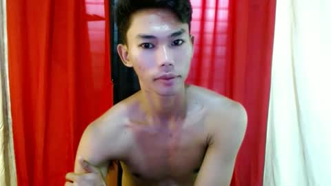 Snapshot of yourdreamboyx chatting on February 25, 4:14 am Rence online show from February 25, 4:14 am