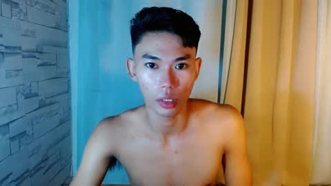Snapshot of yourdreamboyx chatting on March 1, 9:29 am Rence online show from March 1, 9:29 am
