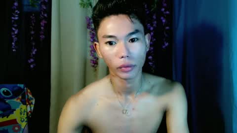 Snapshot of yourdreamboyx chatting on January 27, 10:38 pm Rence online show from January 27, 10:38 pm