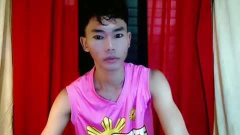 Snapshot of yourdreamboyx chatting on January 9, 2:22 am Rence online show from January 9, 2:22 am