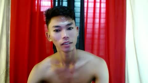 Snapshot of yourdreamboyx chatting on March 4, 1:23 am Rence online show from March 4, 1:23 am