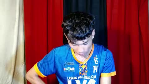Snapshot of yourdreamboyx chatting on December 26, 8:07 am Rence online show from December 26, 8:07 am