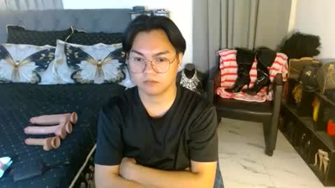 Fem boi Nards online show from May 30, 8:25 am