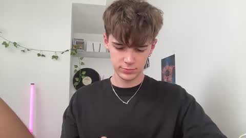 yoursweetyguy online show from August 3, 11:38 am