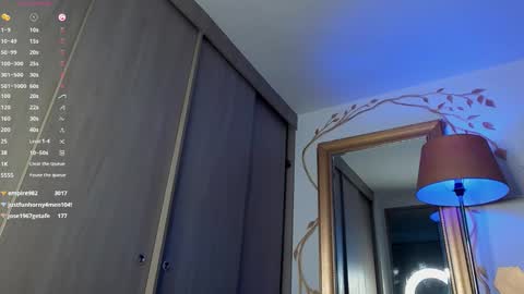 Snapshot of yulianpereira25 chatting on February 2, 1:45 am yulian 2811 online show from February 2, 1:45 am