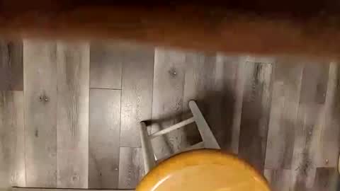 yupthatshim online show from December 5, 5:58 am