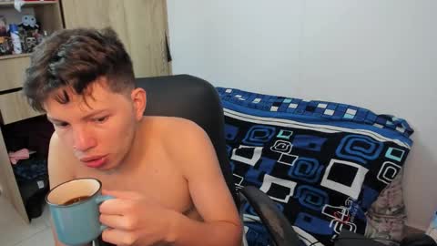 yurii_moody online show from March 21, 3:16 pm